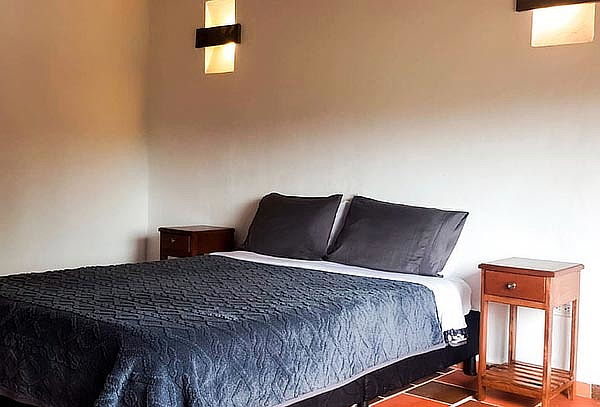 Noche Romántica en Villa de Leyva + Chiva Tour + Desayuno