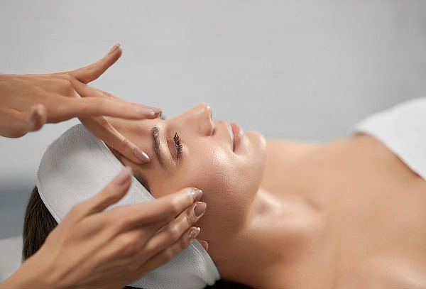 Limpieza Facial con Microdermoabrasión en Toberin