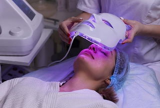 Hydrafacial + Vaporozono + Radiofrecuencia + Mascara LED