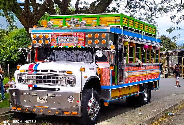 Chiva Rumbera en Medellín 