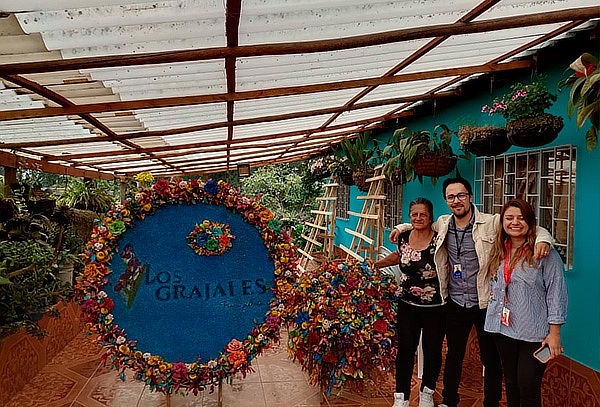 Santa Elena Tour Silletas y Flores + Almuerzo + Refrigerio