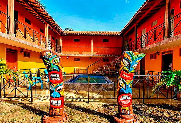 La Pintada - Ant: Hospedaje para 2 + Desayuno + Piscina