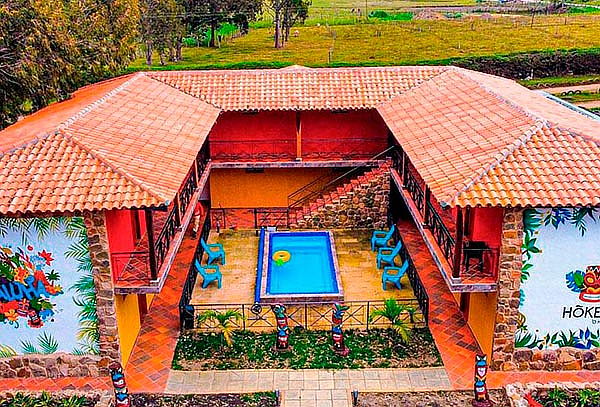 La Pintada - Ant: Hospedaje para 2 + Desayuno + Piscina