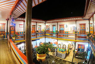 Hotel para 2 Personas en Jardín Antioquia - Parque Principal