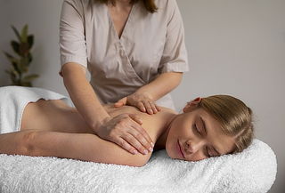 Masaje de relajación + Aromaterapia + Digitopresión