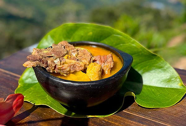 2 Almuerzos Típicos en Barbosa + Gaseosa  