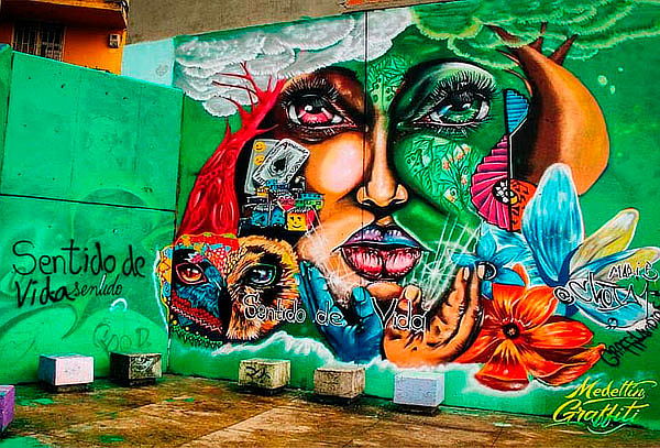 Tour Full Graffitour Comuna 13 + Transporte 