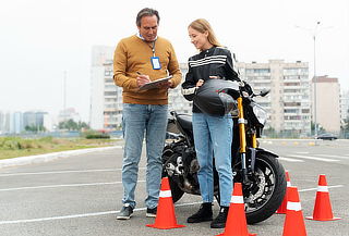 Curso Profesional de Conducción de Moto.