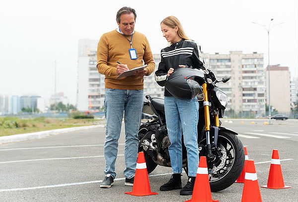 Curso Profesional de Conducción de Moto.