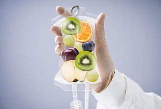 1 Aplicación de Suero terapia con Vitamina C