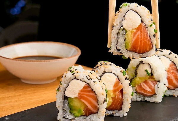 Combo Sushi a Domicilio 24 o 44 Makis