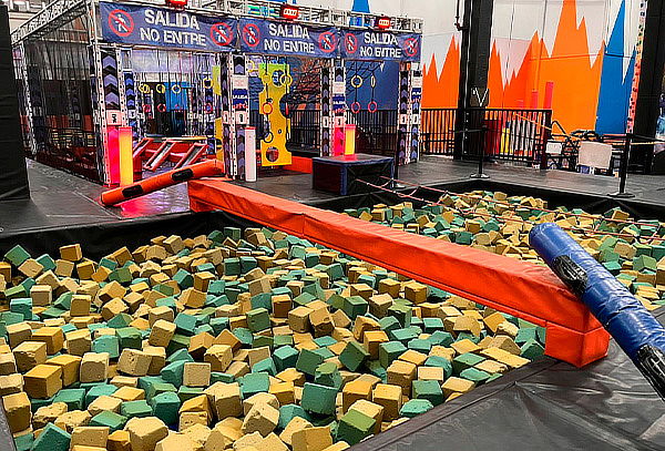 2x1 Summit Adventure Park - Parque de Trampolines 