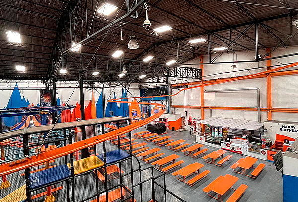 2x1 Summit Adventure Park - Parque de Trampolines 