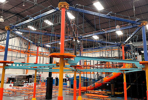 2x1 Summit Adventure Park - Parque de Trampolines 