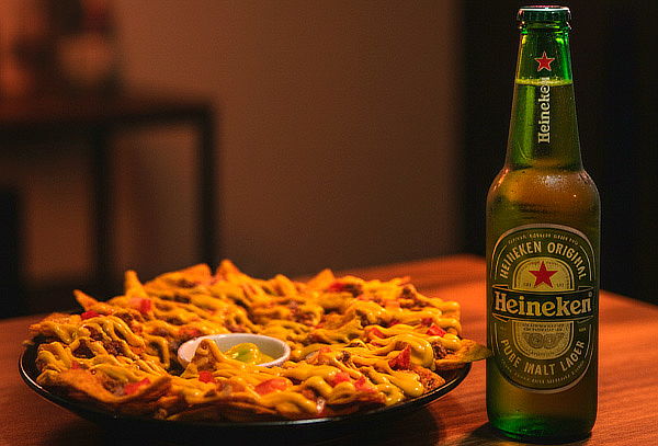 Plan para 4 Personas Nachos + Heineken en Full 80's