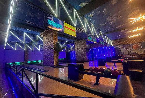 Bowland Pack Premium: Bolos, Trampolín y Mix de Carnes