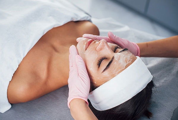 Limpieza Facial Unisex con Extracción Profunda 