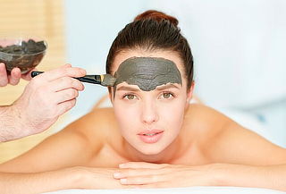 Hollywood Láser Peel o Peeling de Carbón Activado