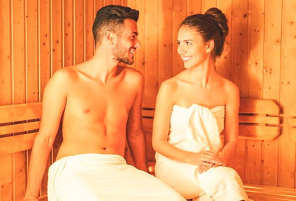 Spa Romántico + Sauna + Hidromasajes + Jacuzzi en Esbeltz