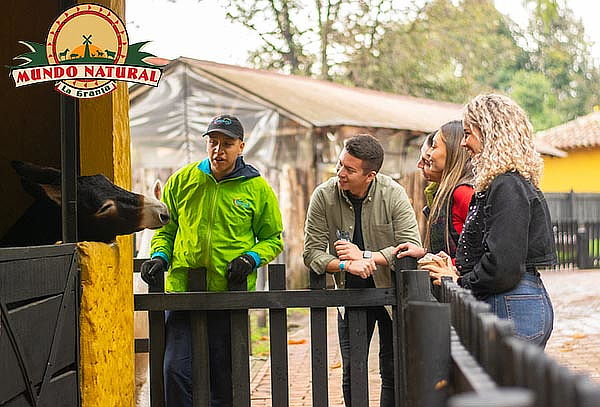 Combo 1: Entrada a la Granja Mundo Natural en Mundo Aventura