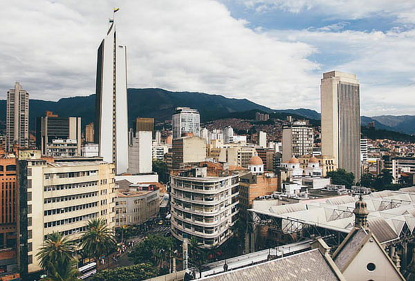 Tour Ruta de Compras en Medellín + Transporte + Guía  