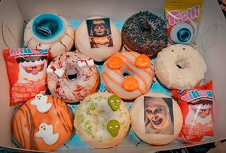 Caja Tentación Halloween con Mini Donas + Masmelos + Dulces