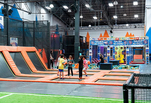 Celebra tu Cumple: Plan para 10 Niños + Atracciones + Comida