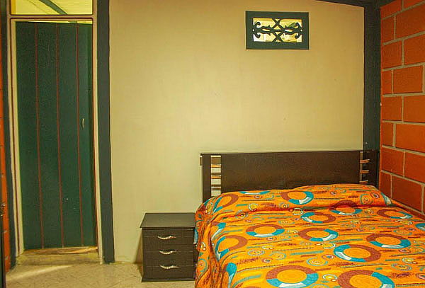 Guatapé Plan para 2 : Hotel + Desayuno + Cena