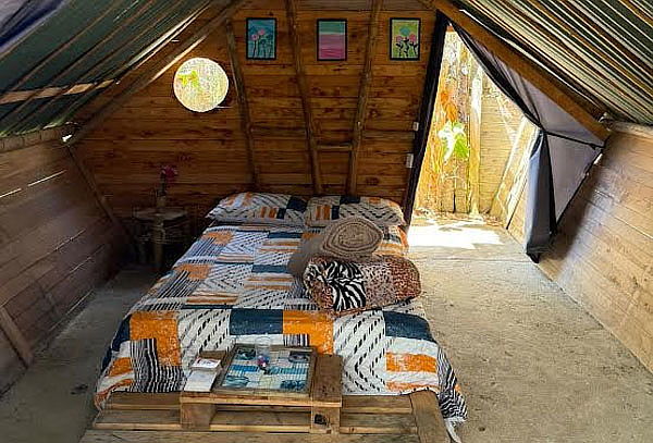 Magia y Romance en Barbosa: Glamping, Desayuno y Jacuzzi