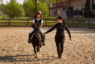 Clases de Chalanería para Niños y Adultos - Arte de Montar