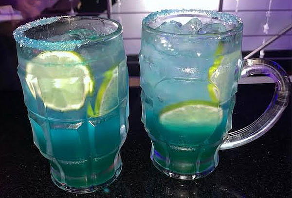 Plan Pareja Cena + Cóctel Clásico + Entrada Stand Up Comedy