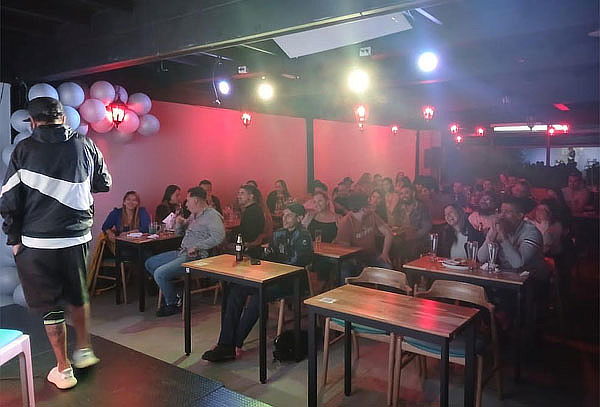 Plan Pareja Cena + Cóctel Clásico + Entrada Stand Up Comedy