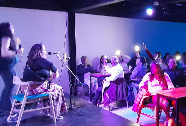 Plan Pareja Cena + Cóctel Clásico + Entrada Stand Up Comedy