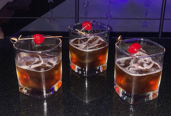 Plan para 2 o 4 Amigos con Cena + Stand Up Comedy