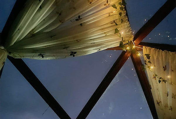 Escapada Romántica en Glamping Utopie con Jacuzzi