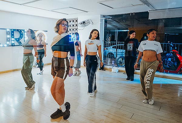 2, 3, o 5 Clases de Baile en Bureo Dance Studio
