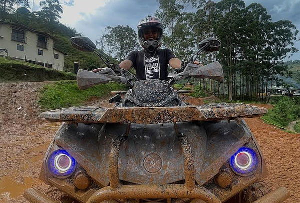 Aventura en Cuatrimoto para Dos en Caldas