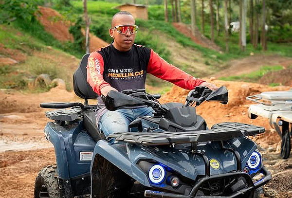 Aventura en Cuatrimoto para Dos en Caldas