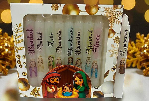 Caja por 10 Unidades de Velas Navideñas 