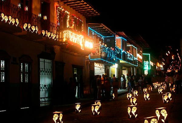 Tour de Alumbrados Boyacenses Chiquinquirá Ráquira y mas 