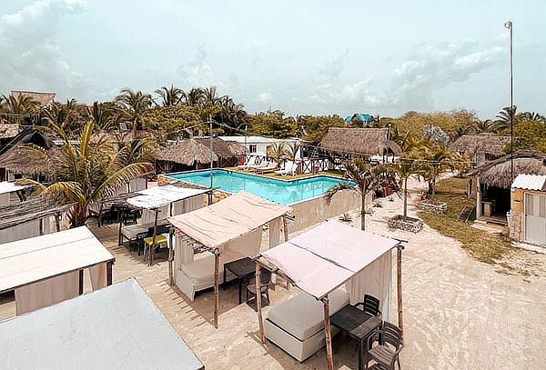 Cartagena Isla Tierra Bomba: Hospedaje para 2 ó 4 + Desayuno