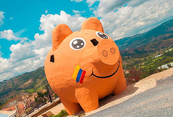 Pasadía en Villa de Leyva + Mano del Artesano + Casa Loca