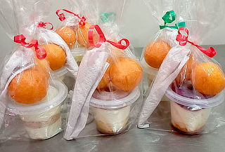 Bolsas Navideñas con Natilla o Arroz con Leche + 2 Buñuelos