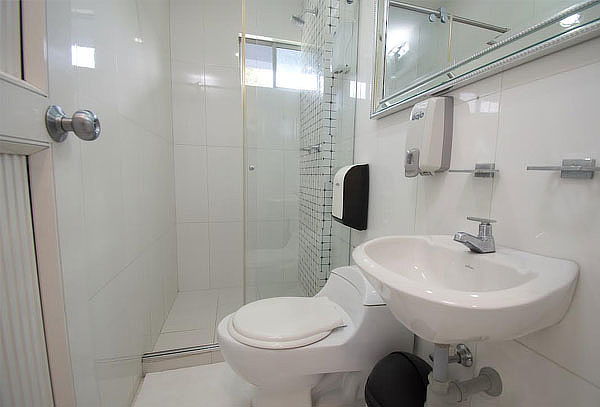 Hospedaje de Lujo y Desayuno para Dos en Santa Fé