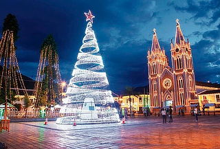 Tour de Alumbrados Navideños por Boyacá
