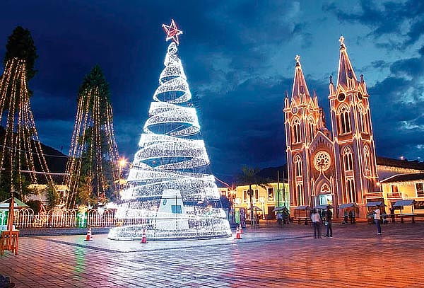 Tour de Alumbrados Navideños por Boyacá