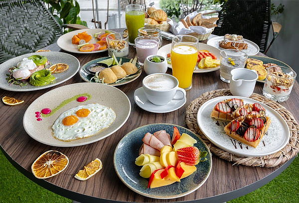 Brunch All You Can Eat con Música en Vivo en Novotel