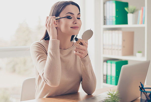 Curso Online de Maquillaje Profesional por 50 Horas