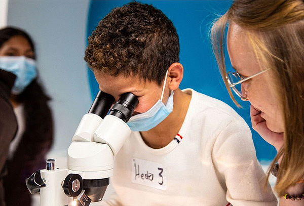 MALOKA: Recorrido + Laboratorio + Proyección