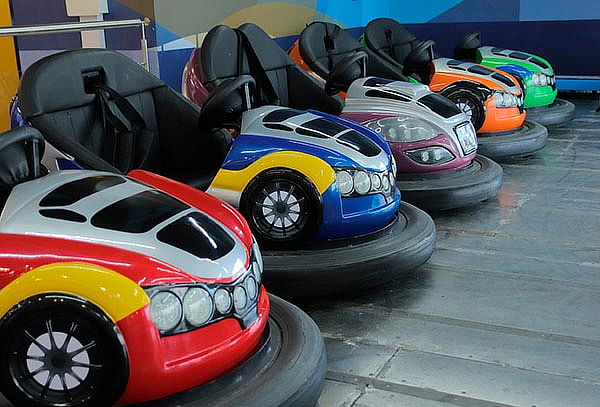 PLAYLAND Tarjeta Dorada con 2 Horas de Juego + Combo